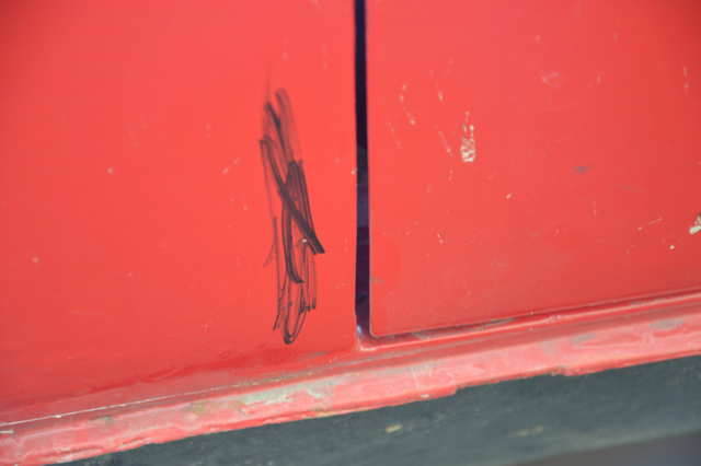 Rostblasen am vorderen Kotflügel