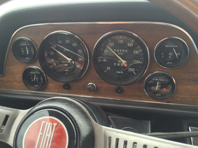 Tacho.jpg (440.5 KiB) 46707 mal betrachtet Tacho