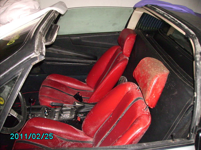Ferrari innen -7.JPG