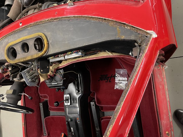 Fensterrahmen andere Seite mit leichten Durchrostungen