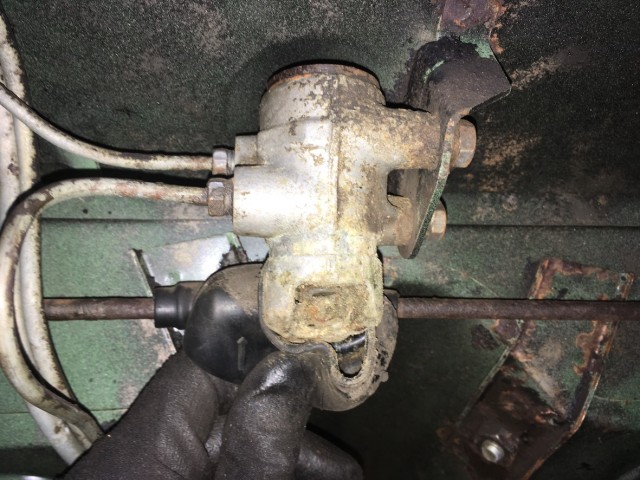 Bremskraftregler defekt.jpg