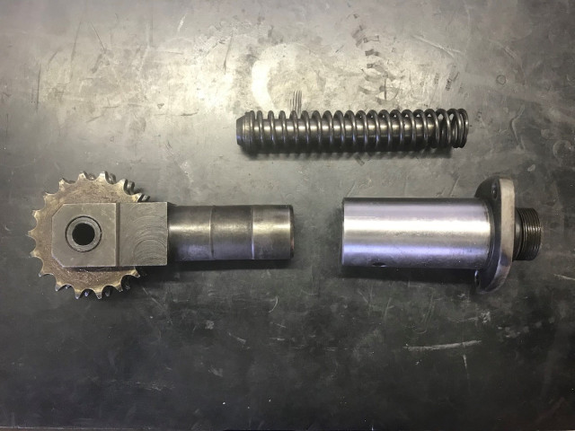 Kettenspanner neues Modell mit Spannfeder.jpg