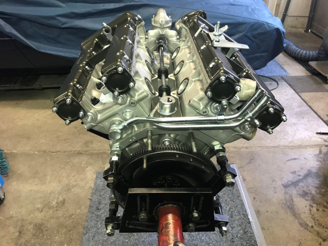 Motor ohne Ansaugbrücke Getriebansicht.jpg