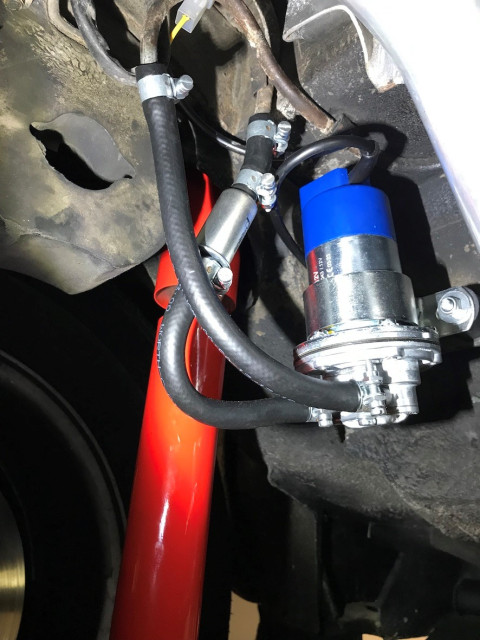 Neue Benzinpumpe.jpg