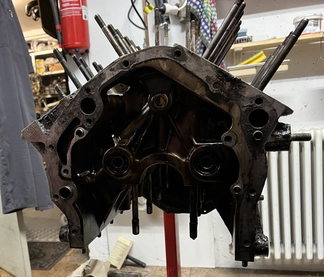 Stirnseite Motorblock 2.0