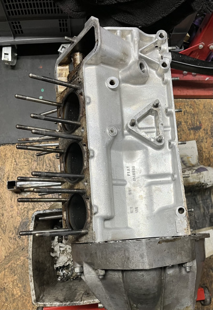 Sauberer Block rechts