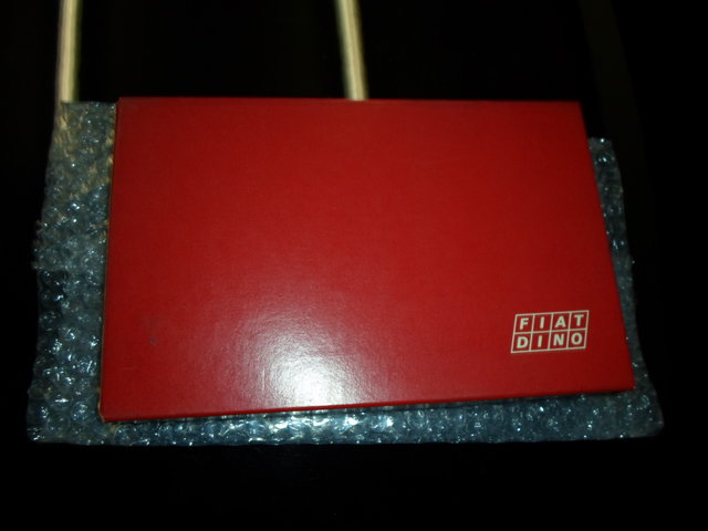 Karton wo beide drin ist